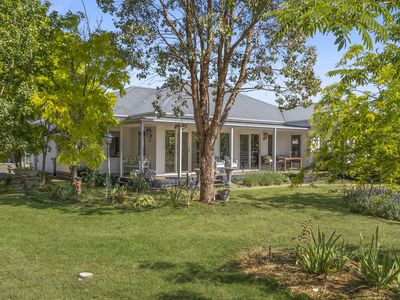 12 Warncoort Cemetery Road, Warncoort