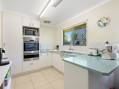 3 Woodlands Drive, Rochedale South
