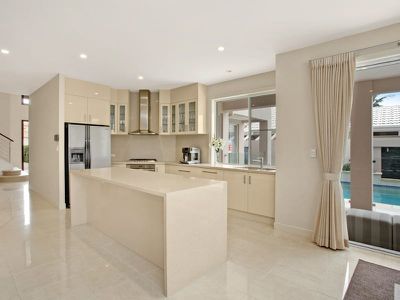 28 Masthead Quay, Noosa Waters