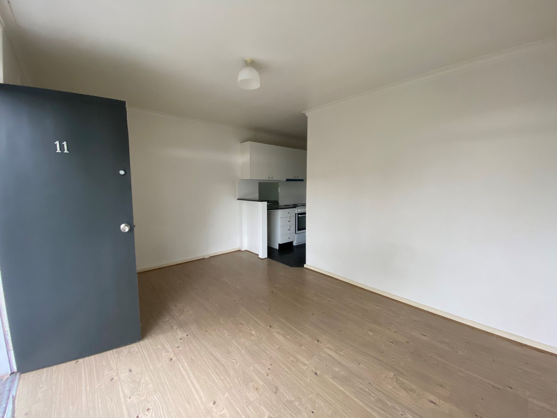 11 / 95-97 Summerhill Road, Footscray