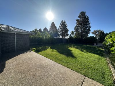 93 Champagne Drive, Dubbo