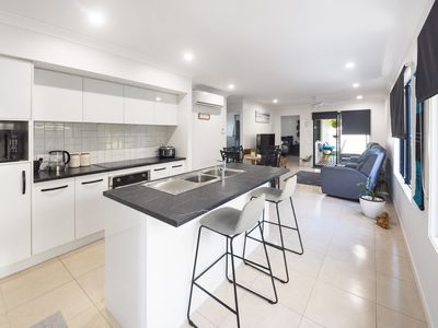 25 YASS CIRCUIT, Kelso