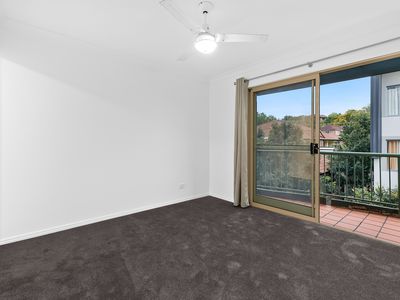 6 / 124 Carmody Road, St Lucia