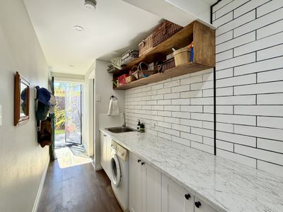 2 Saunders Street, Point Vernon