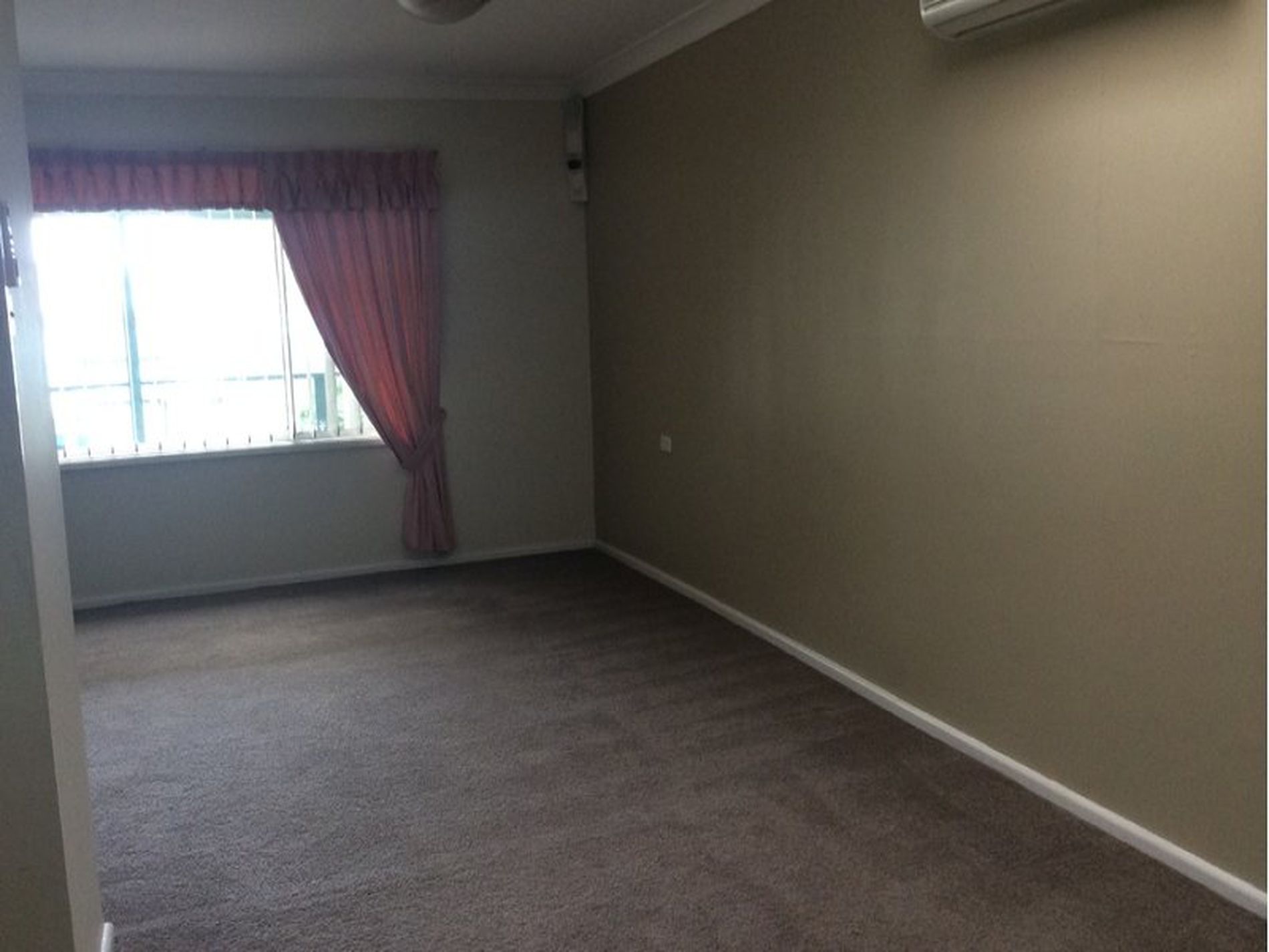 46 The Esplanade, Oak Flats