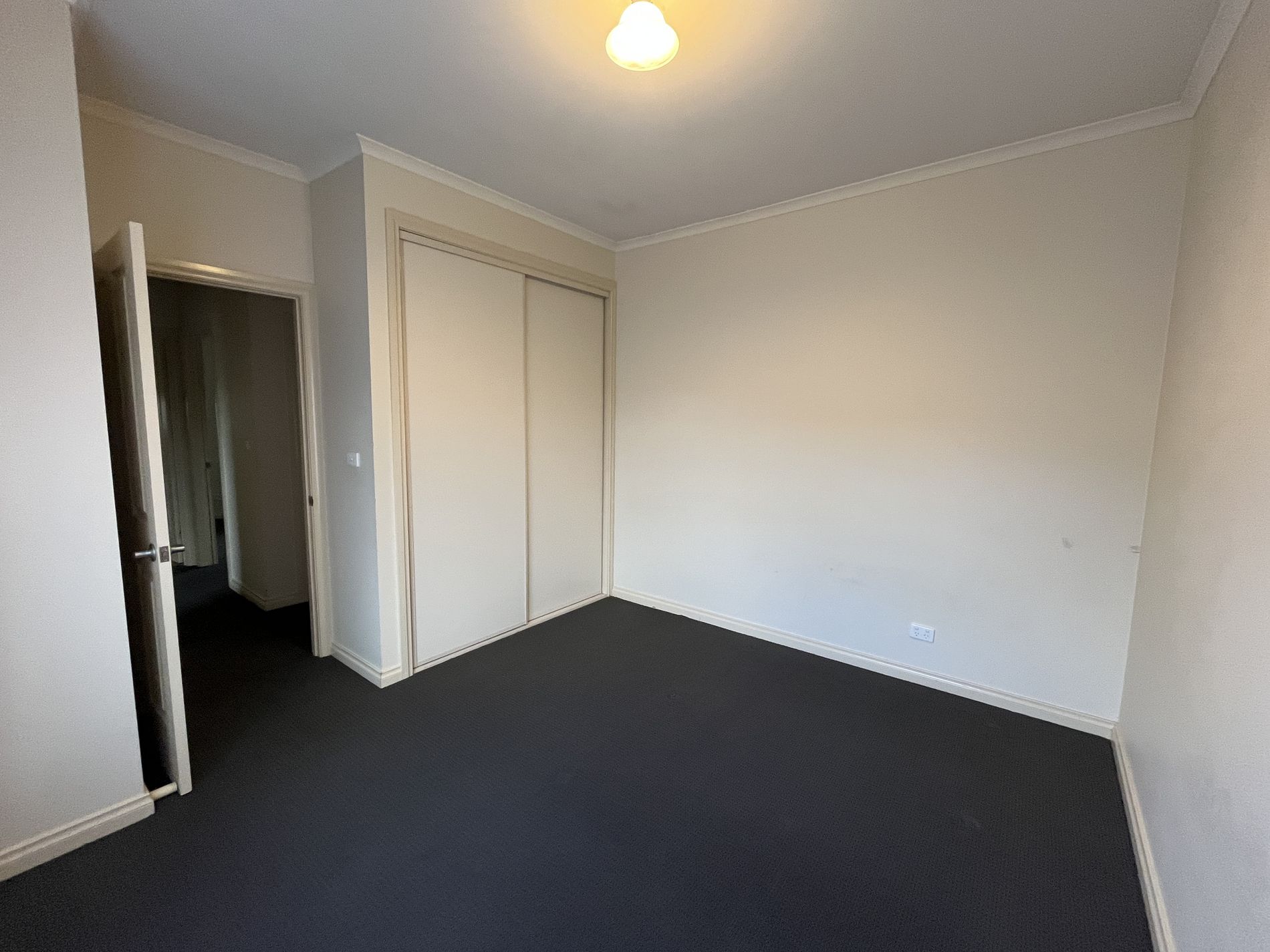 1 / 3 Apex Avenue, Belmont