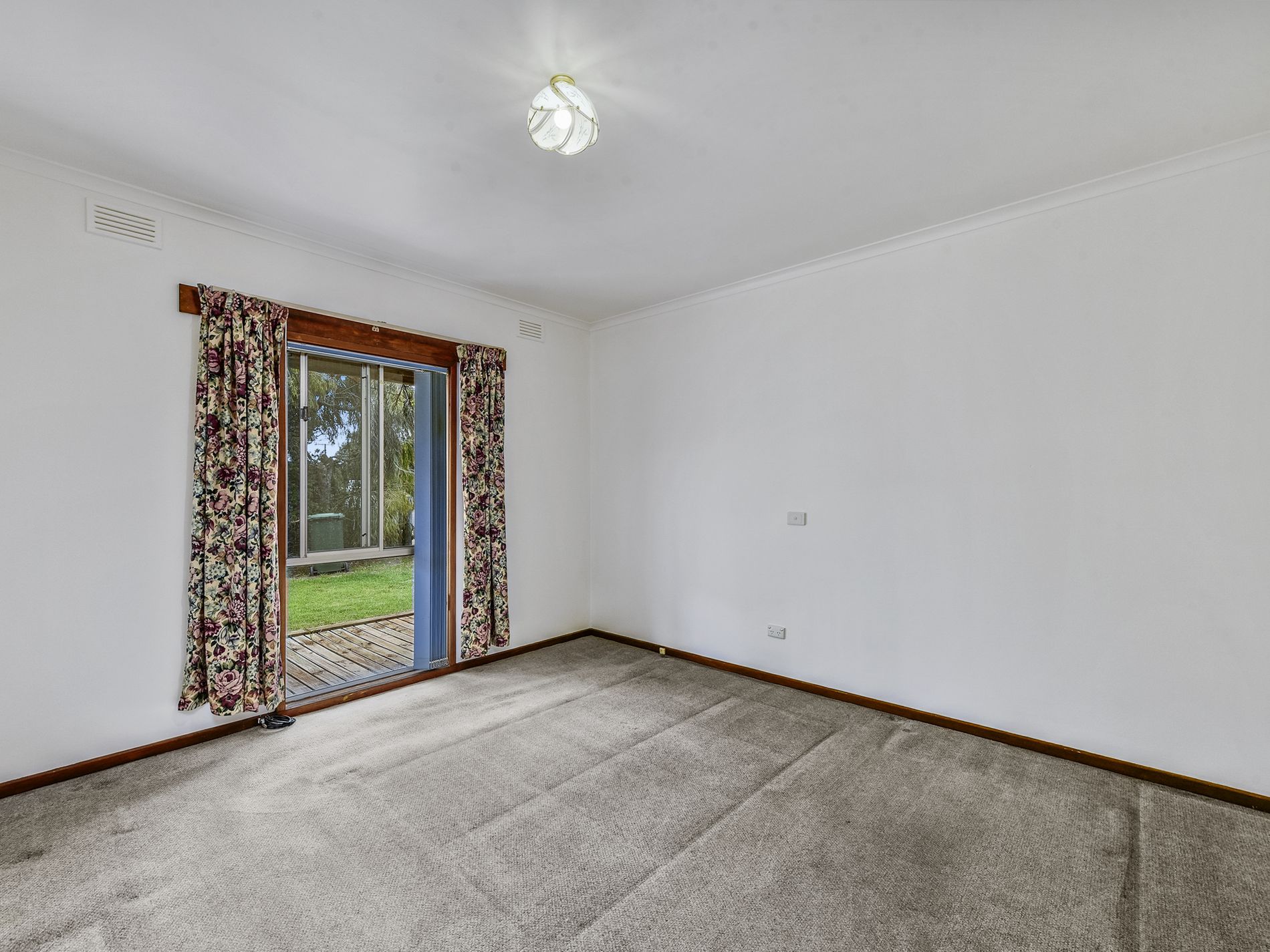 7 GEORGE STREET, Southend