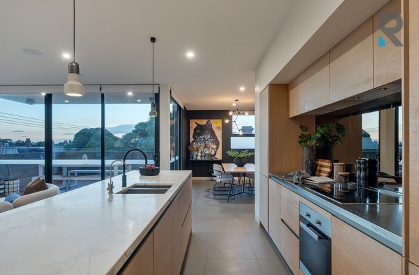 8 / 74 Tinning Street, Brunswick