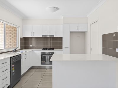 11 / 76 Essex Street, Berkeley