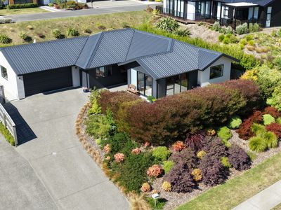 59 Sunningdale Drive, Stoke