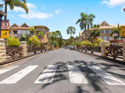 612 / 2-10 Greenslopes Street, Cairns North