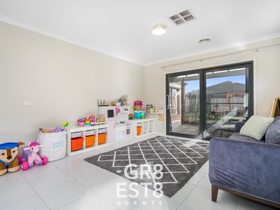 6 BEST STREET, Cranbourne West