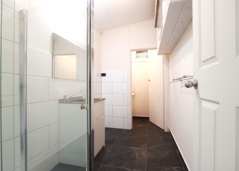 1401 North Road, Oakleigh East
