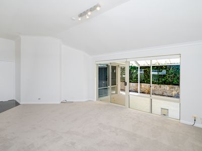 82 Santiago Parkway, Ocean Reef