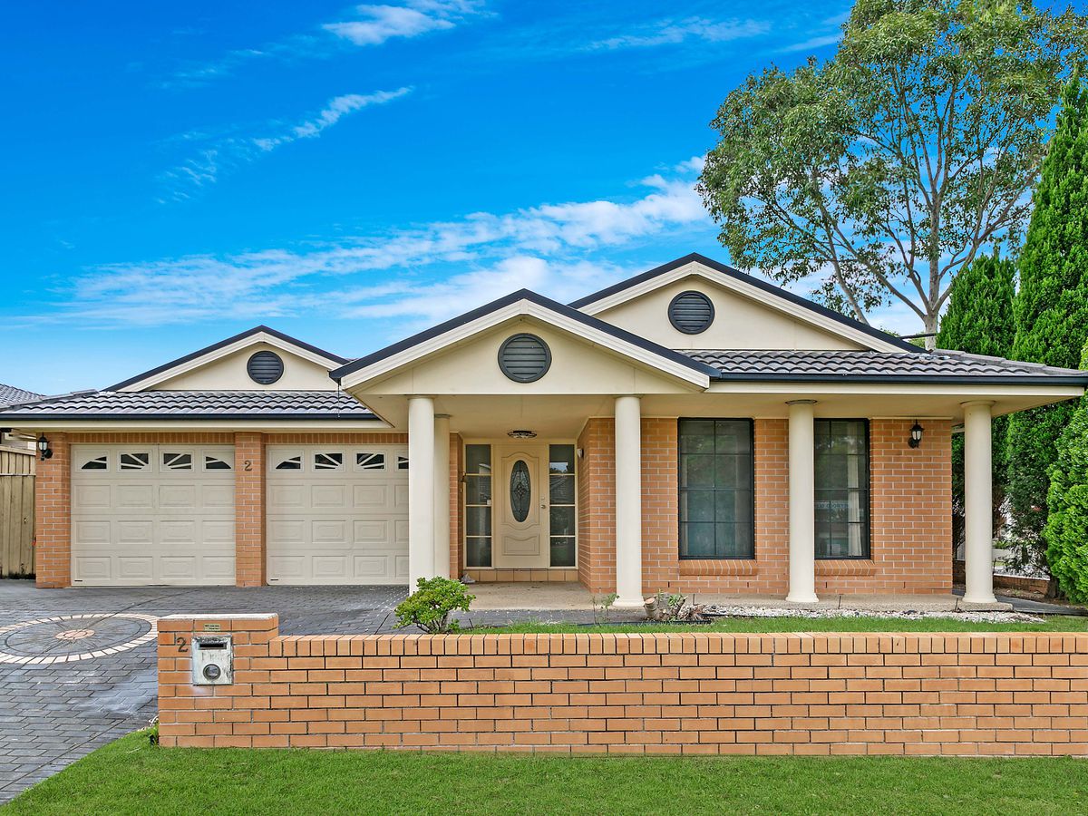 2 Heywood Glen, Stanhope Gardens Legend Real Estate