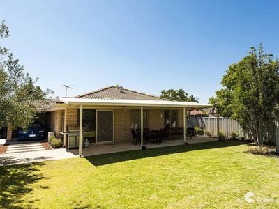 8  Nooyan Close, South Guildford
