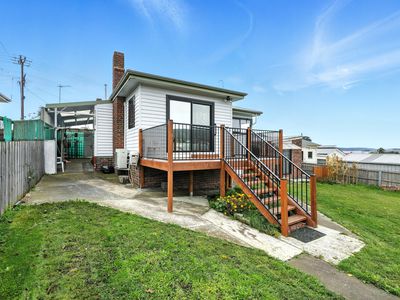 59 Hilton Road, Claremont