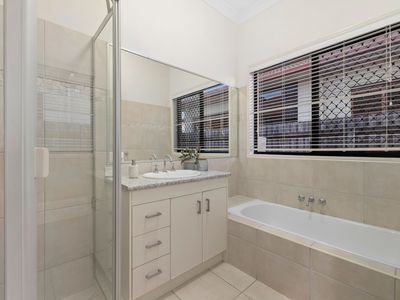 42 Gordon Crescent, Wakerley