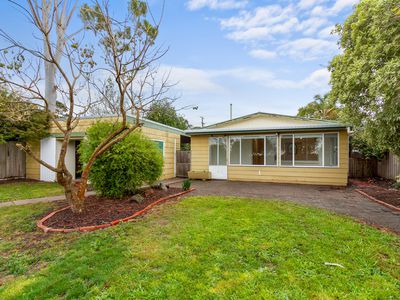 11 McGhee Street, Sale