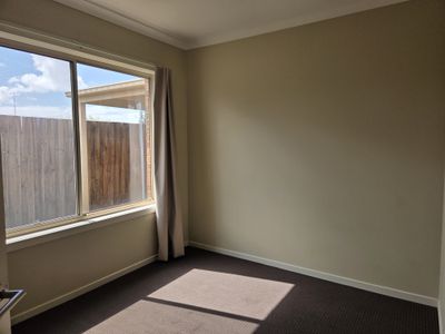 2 / 23 Mayfield Grove, Altona Meadows