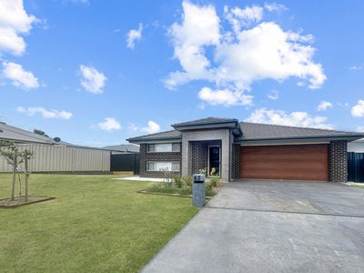 63 Spears Drive, Dubbo