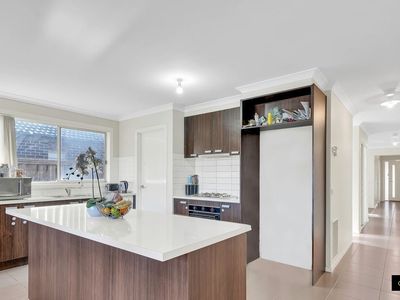 8 Isabella Way, Tarneit