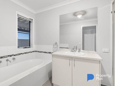 33 Tobin Crescent, Epsom