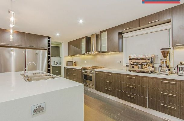 7 Peterborough Court, Attwood