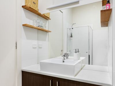 5 / 232 Nicholson Street, Footscray