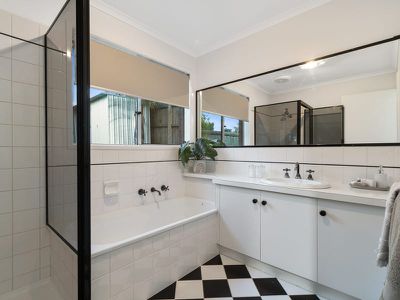 21 Dunn Crescent, Langwarrin