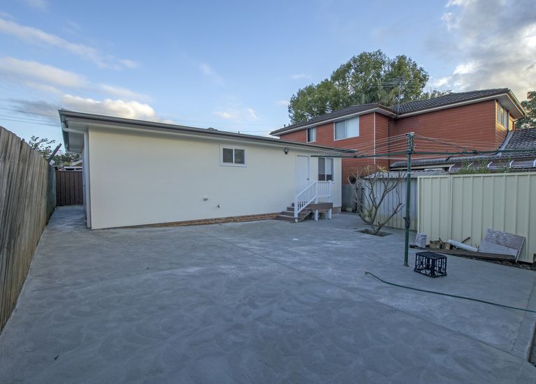 11A Marmion St, Birrong