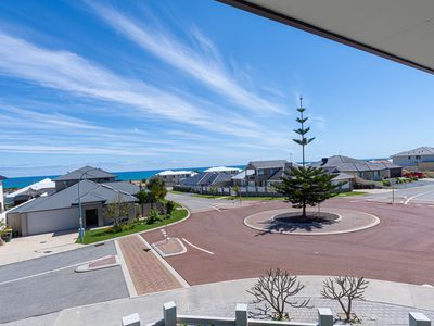 27 Moonlighter Way, Yanchep