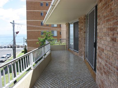 15 / 27 Head Street, Forster
