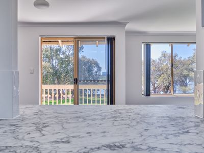 28 / 7 Waterway Court, Churchlands
