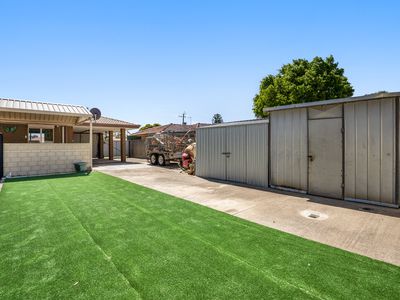 6 Breaden Drive, Cooloongup