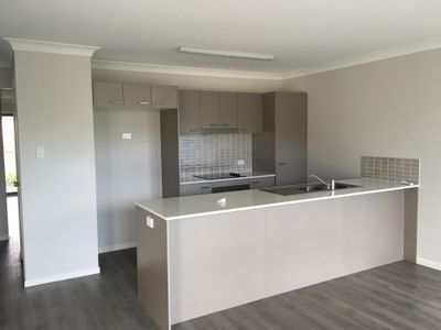 B / 54 Diamantina Circuit, Beaudesert