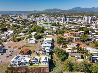 6 Panorama Court, North Ward