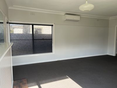 6 Rugby Street, Belmont