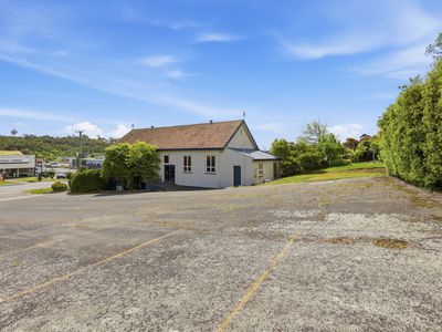 271 Hobart Road, Youngtown