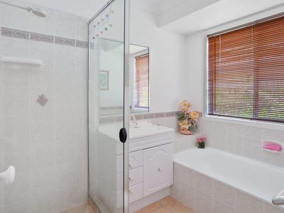 8 Banyalla Court, Noosaville