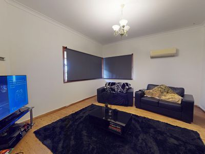 8 Oxford  Street, Forbes
