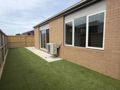 20 Swift Street, Charlemont