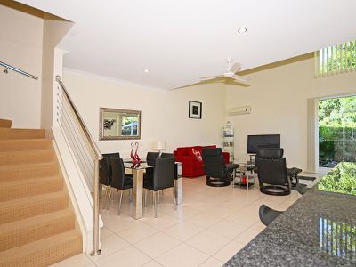 35 / 71 ELIZABETH STREET, Urangan