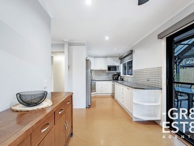 11 Roberts Road, Cranbourne