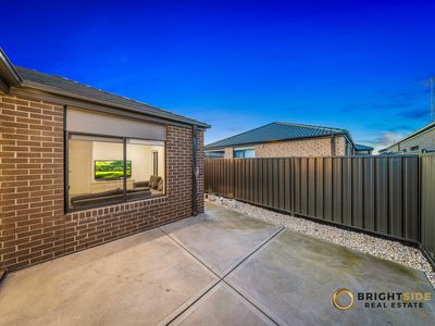 37 Dalhalla Circuit, Clyde North