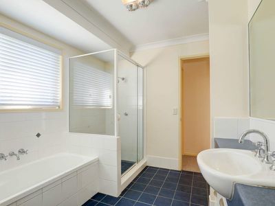 26 Thrushs Rd, Dulong