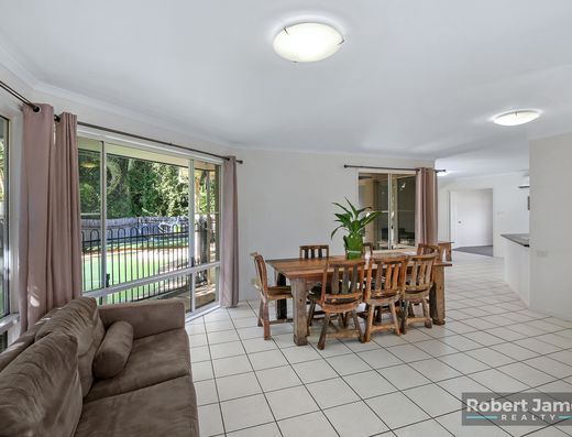 5 BEDROOM HOME WITH PARK RESERVE BACKDROP image 6