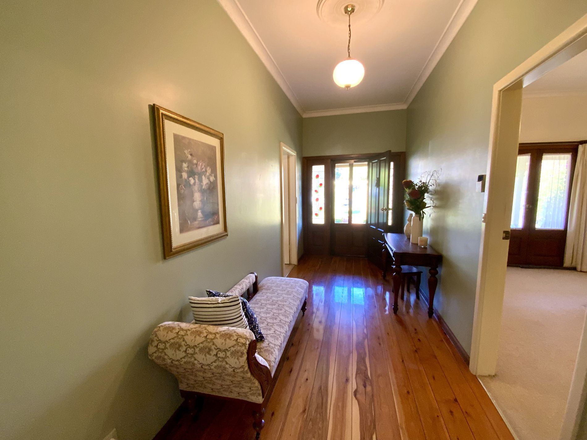 53 Church Street, Forbes