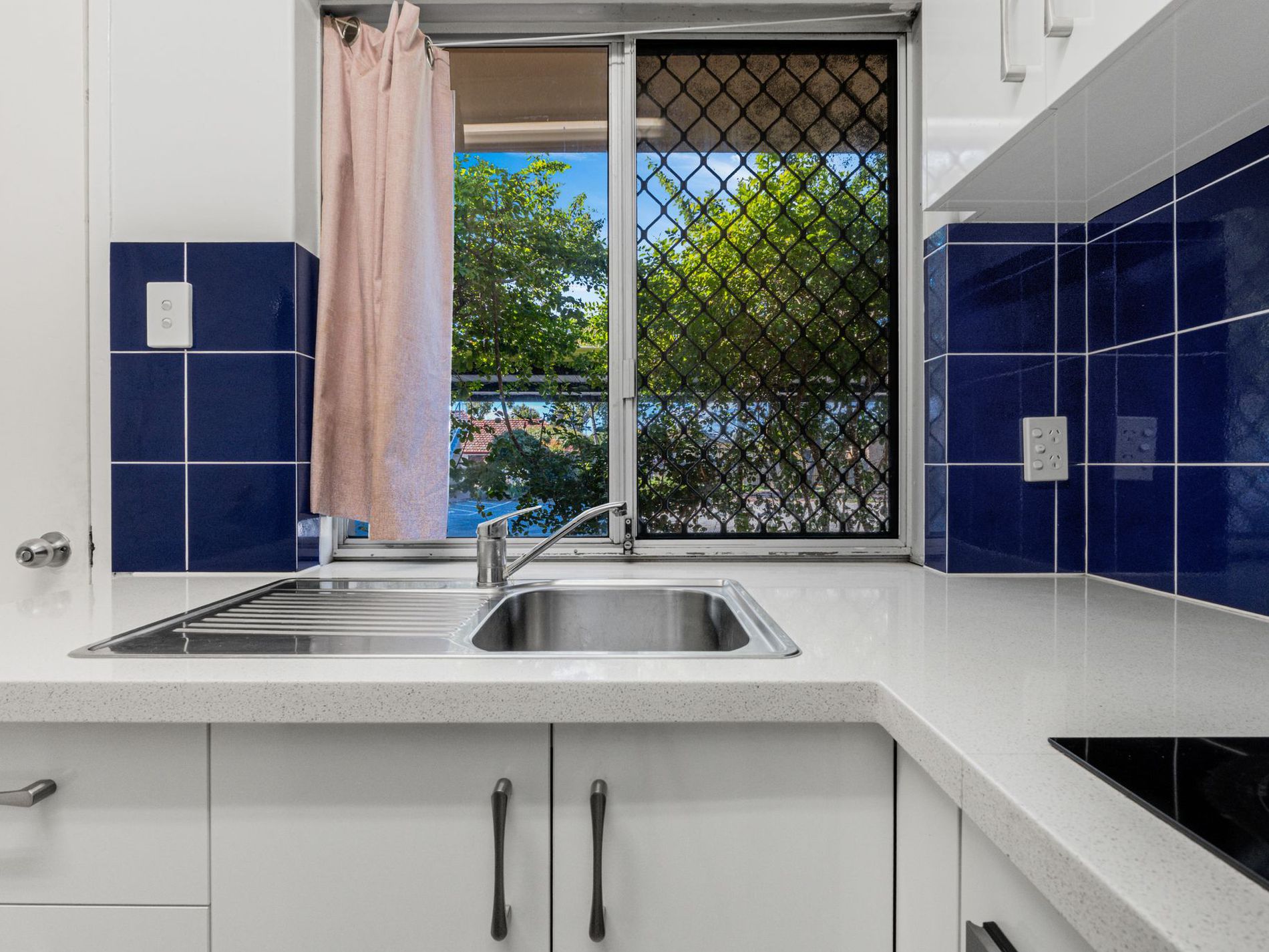 4 / 22 Chester Avenue, Dianella
