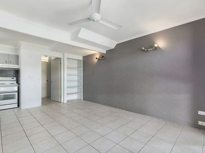 6 / 10 Denmans Camp Road, Torquay